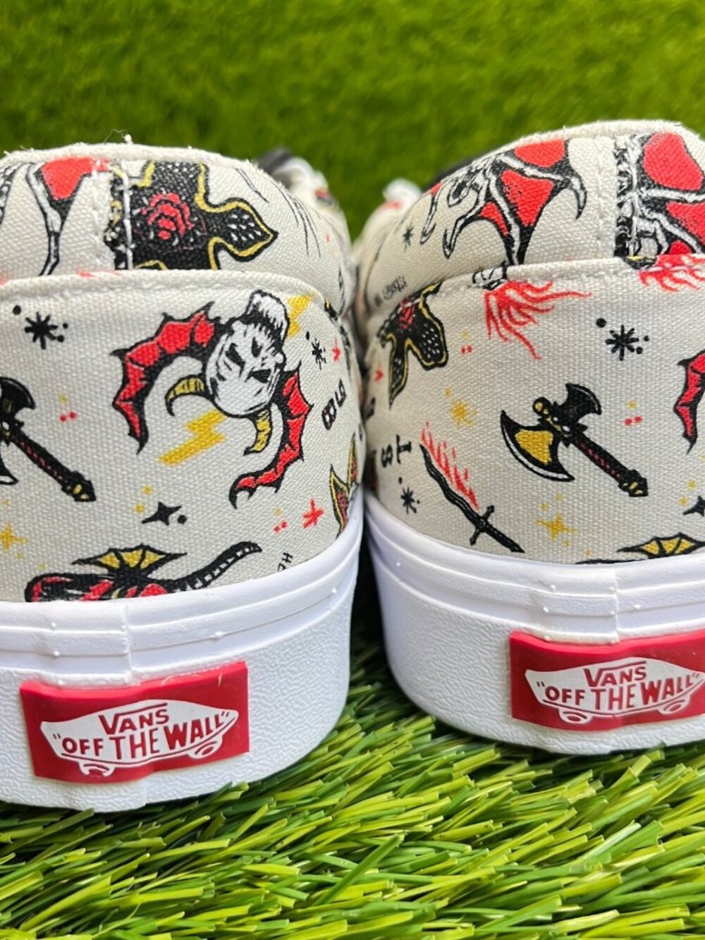Vans Slip On x Stranger Things Hellfire Club Womens Size 9 Skate Shoes Sneakers - Picture 6 of 10